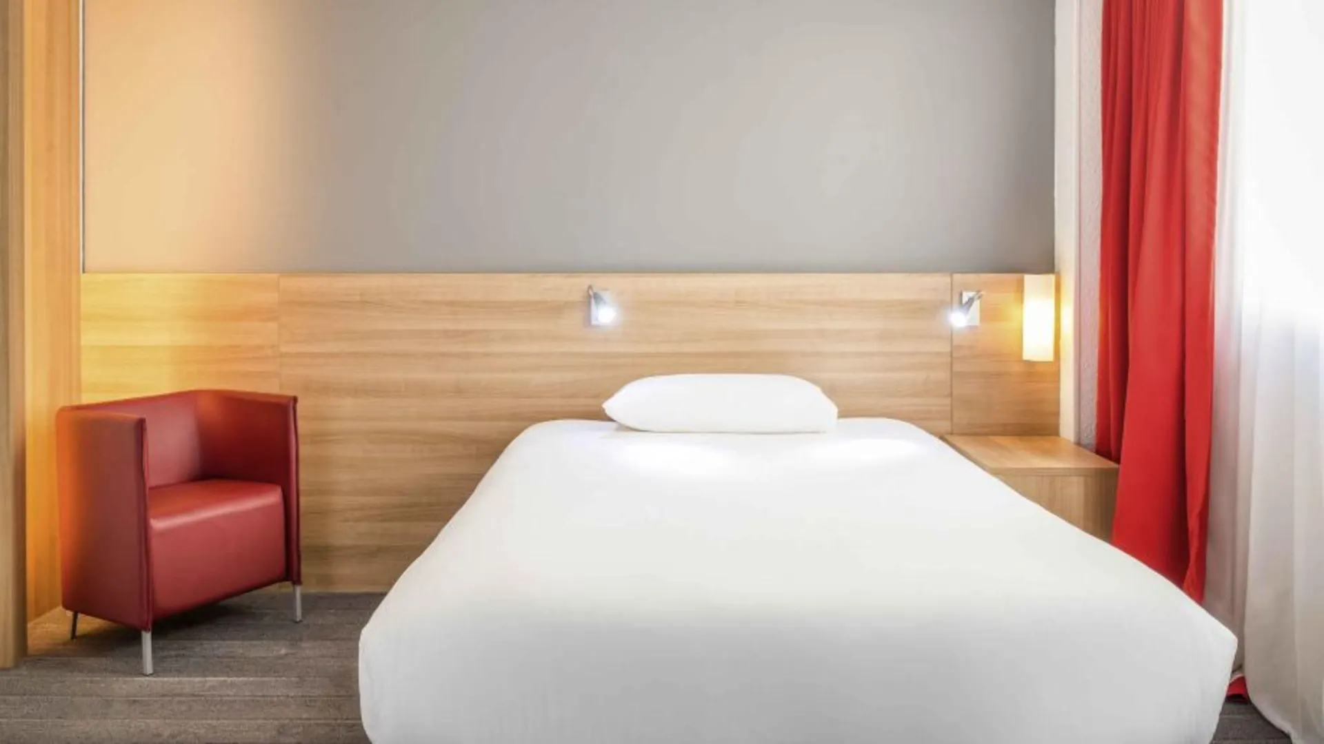 Ibis Paris Alesia Montparnasse Hotel 3*,