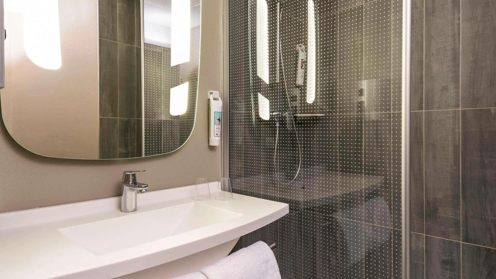 Ibis Paris Alesia Montparnasse Hotel
