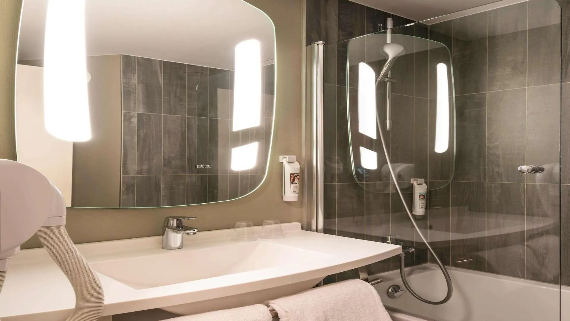 Ibis Paris Alesia Montparnasse Hotel