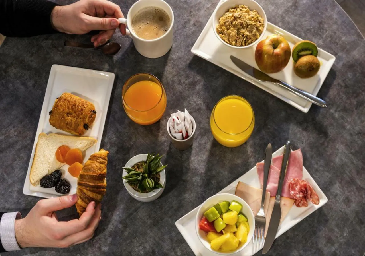 Ibis Paris Alesia Montparnasse Hotel