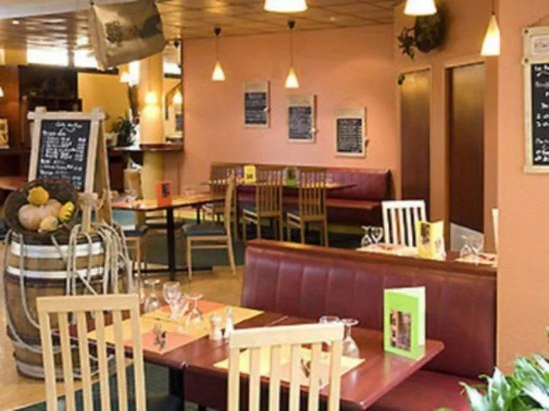 Ibis Paris Alesia Montparnasse Hotel 3*,